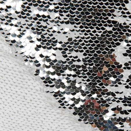 Coussin à sequin argent et blanc Coussin à sequin argent et blanc