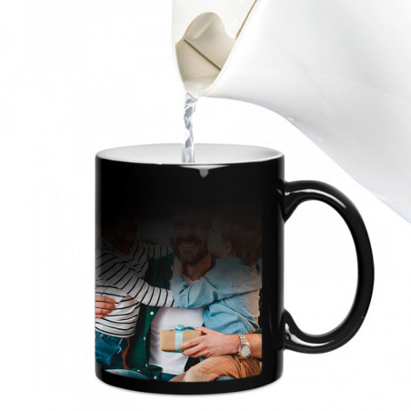 Mug noir magique personnalisable avec photo