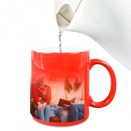 Mug rouge magique personnalisé avec votre photo