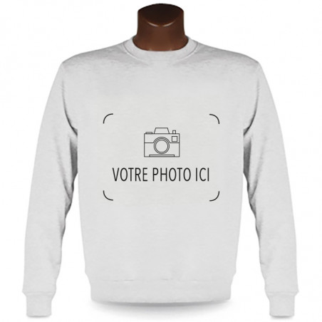 Pull de couleur blanc avec photo